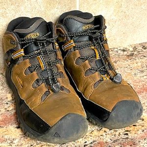 Keen waterproof hiking boots